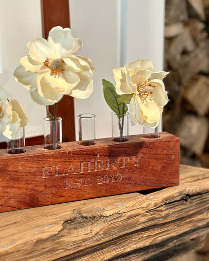 Kelty Bud Vase